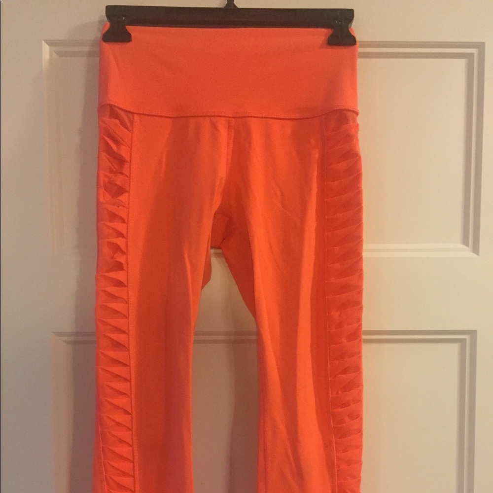 Lululemon cropped leggings